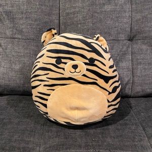 Squishmallows:8’ Tina